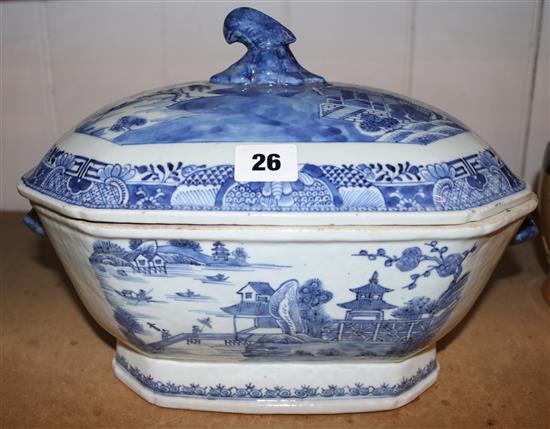 A Chinese blue and white octagonal tureen and cover